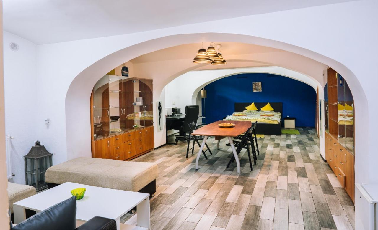 Hotel Design Loft à Timişoara Extérieur photo